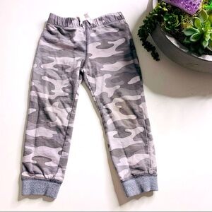 Carter’s Grey Camouflage Jogger Sweatpants baby boy toddler size 4T kids